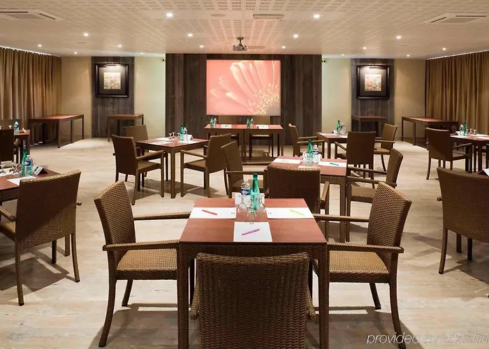 Ibis Styles Отель