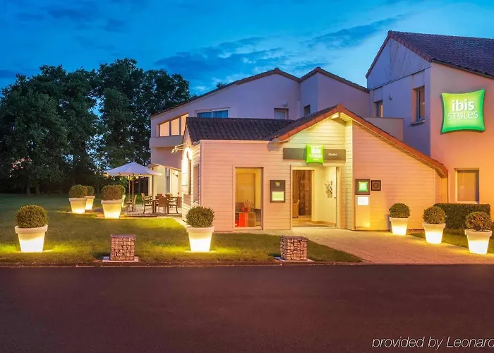 Ibis Styles Шоле